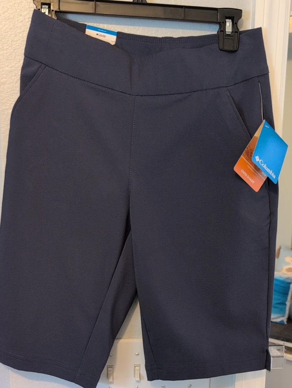 Columbia Dark Navy Women's Stretch Outdoor Shorts Brand New